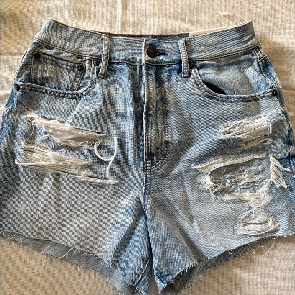 American Eagle Outfitters highest rise 90s boyfriend short